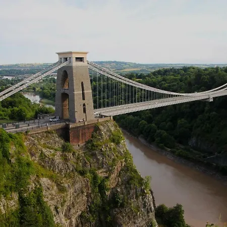 The Chatfield Bs1 1rt Bristol