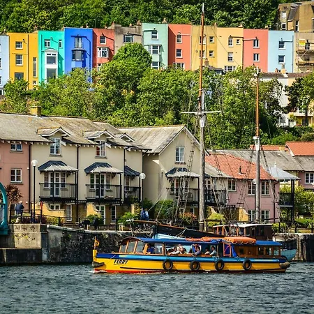 The Chatfield Bs1 1rt Bristol