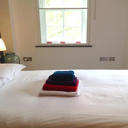 Apartment The Chatfield Bs1 1rt Bristol