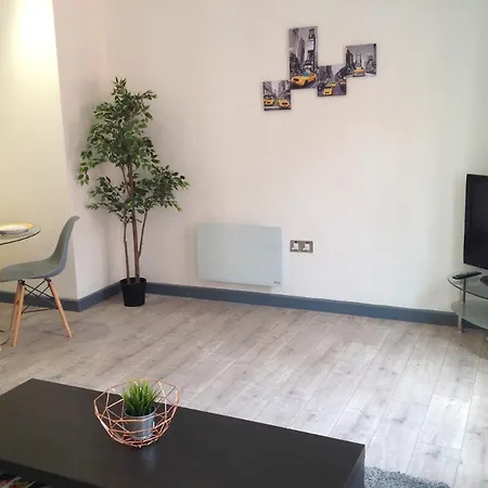 The Chatfield Bs1 1rt Apartment